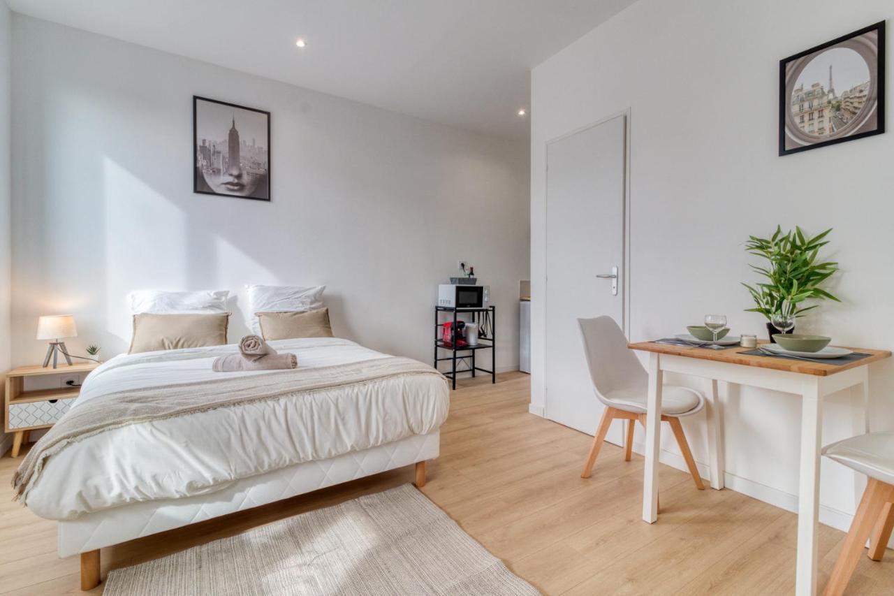 1225Location Apartment Cambrai Exterior foto