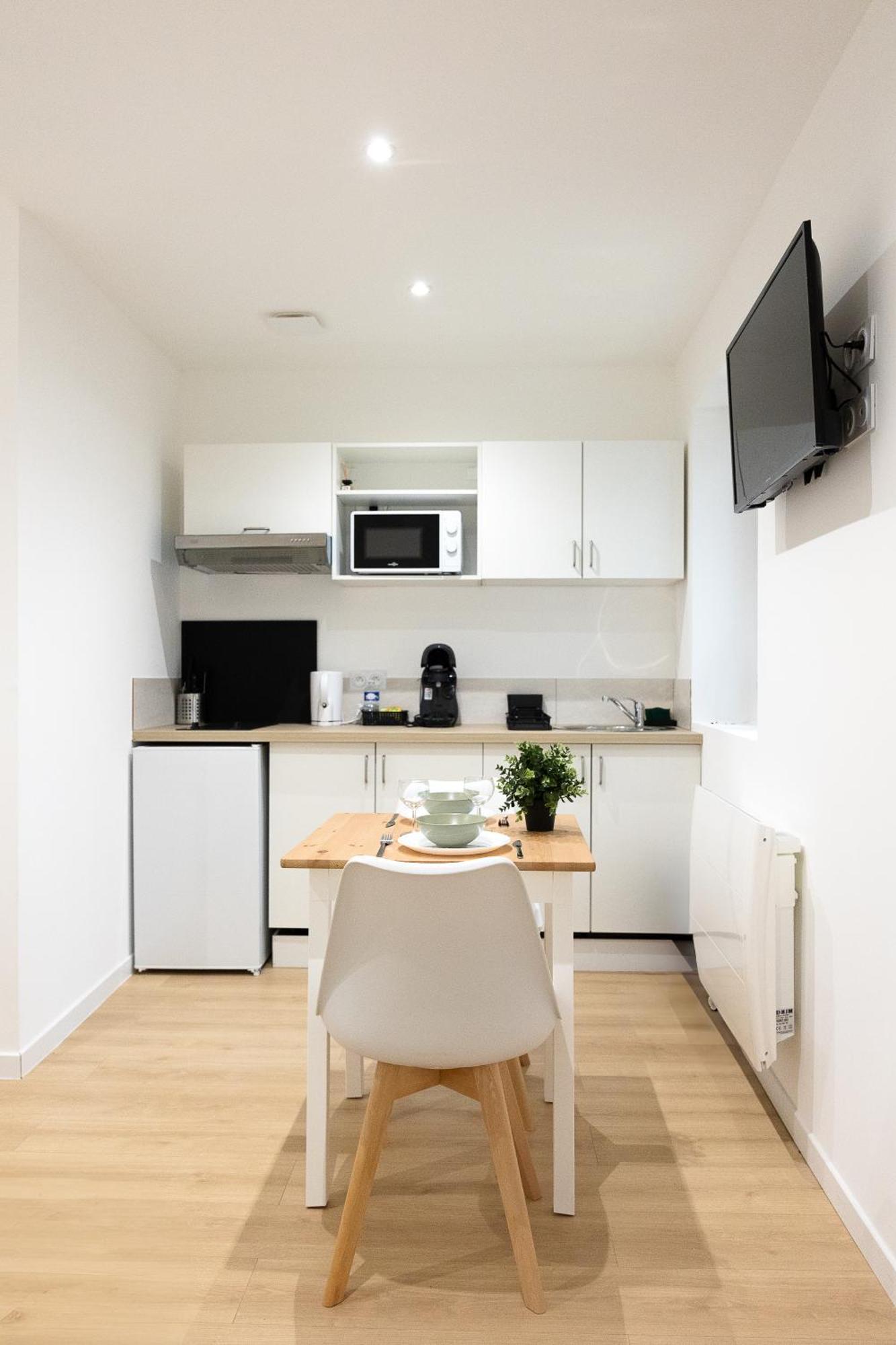 1225Location Apartment Cambrai Exterior foto
